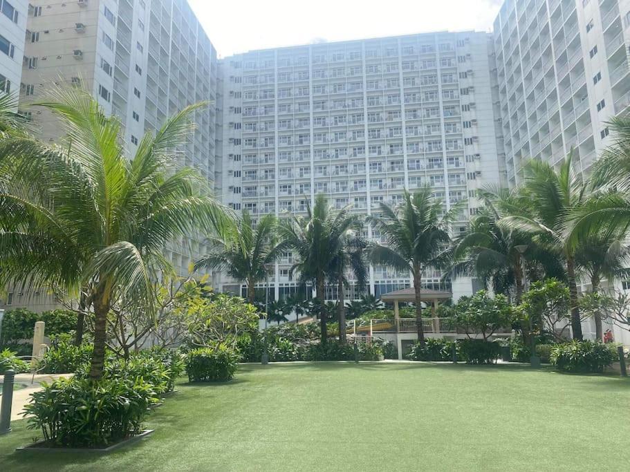 Shore 1 & 3 Residences Moa 1Br With Balcony By Darpm Manila Zewnętrze zdjęcie
