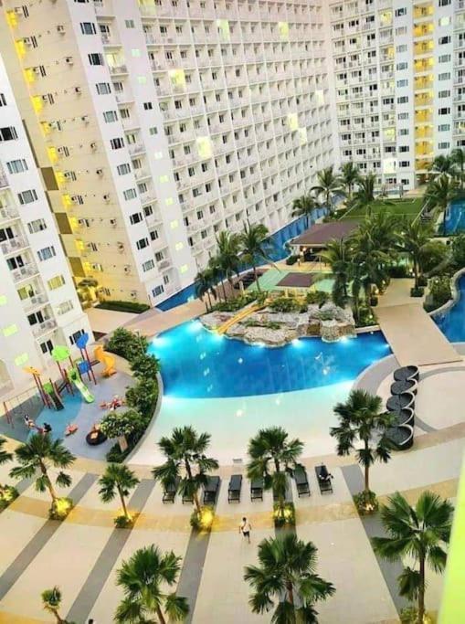 Shore 1 & 3 Residences Moa 1Br With Balcony By Darpm Manila Zewnętrze zdjęcie