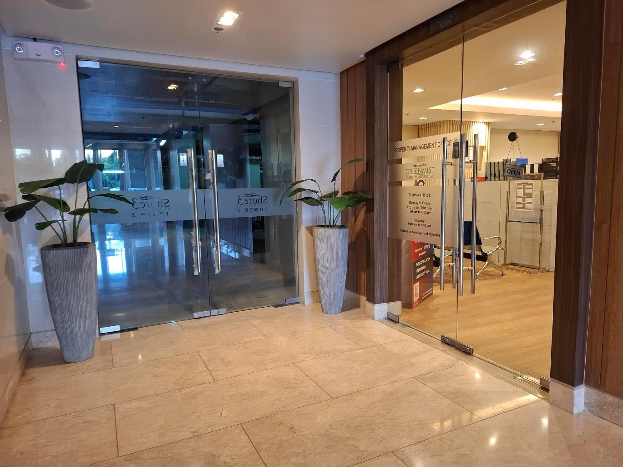 Shore 1 & 3 Residences Moa 1Br With Balcony By Darpm Manila Zewnętrze zdjęcie